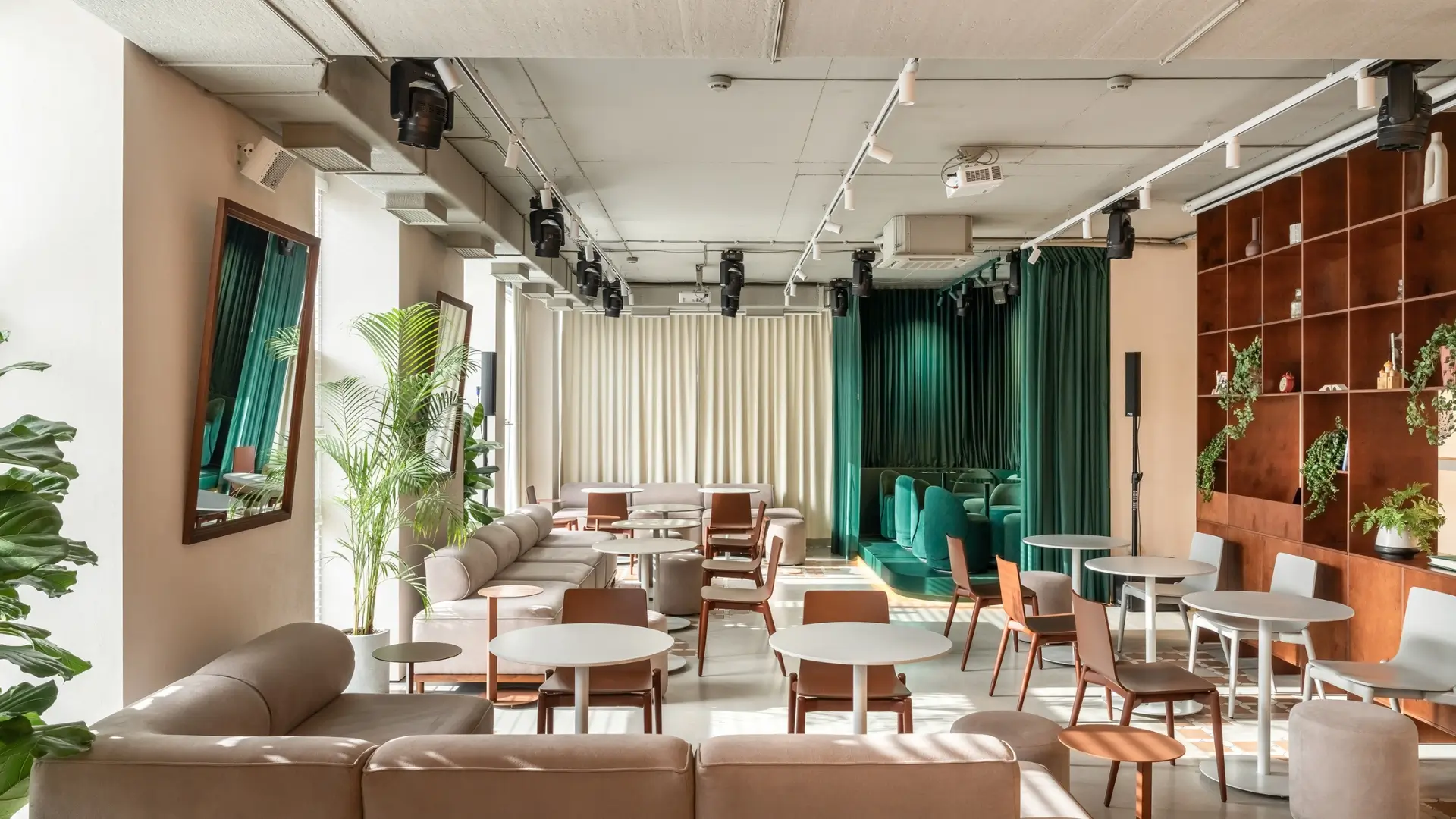 Cafe Interior Design in Dubai